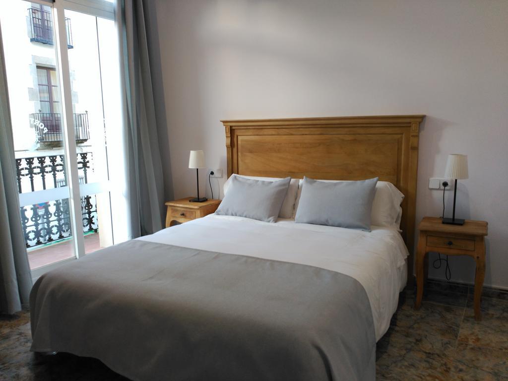 Hostal Portofino Ареньс-де-Мар Экстерьер фото